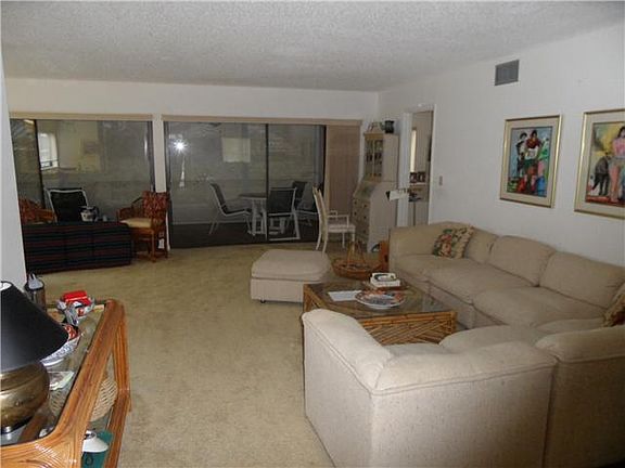 4th image of 5757 Fairway Park Ct APT 101