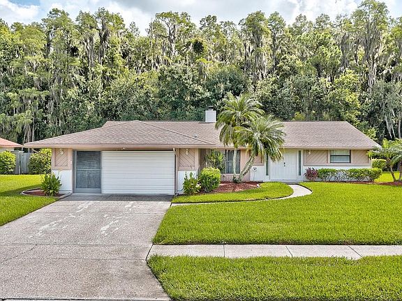 3rd image of 503 Lakeview Dr