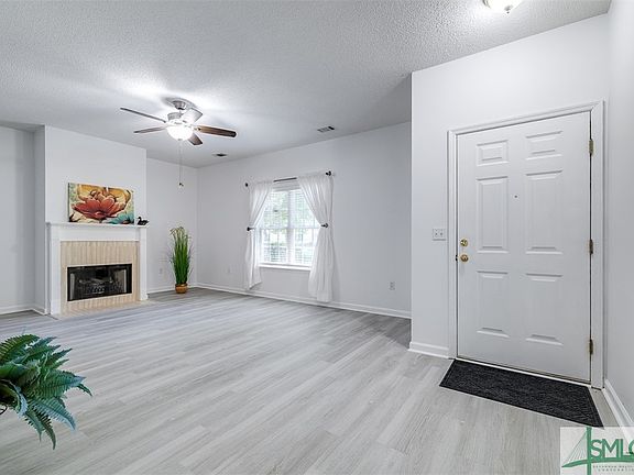 5th image of 2 Olde Towne Place Drive