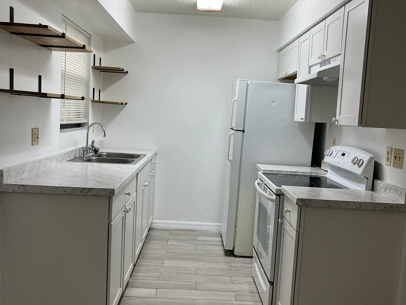2 bed, 784 sqft, $1,250 — Photo 2