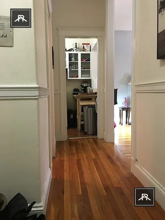 1 bed, 1.0 bath, 450 sqft, $1,895 — Photo 1