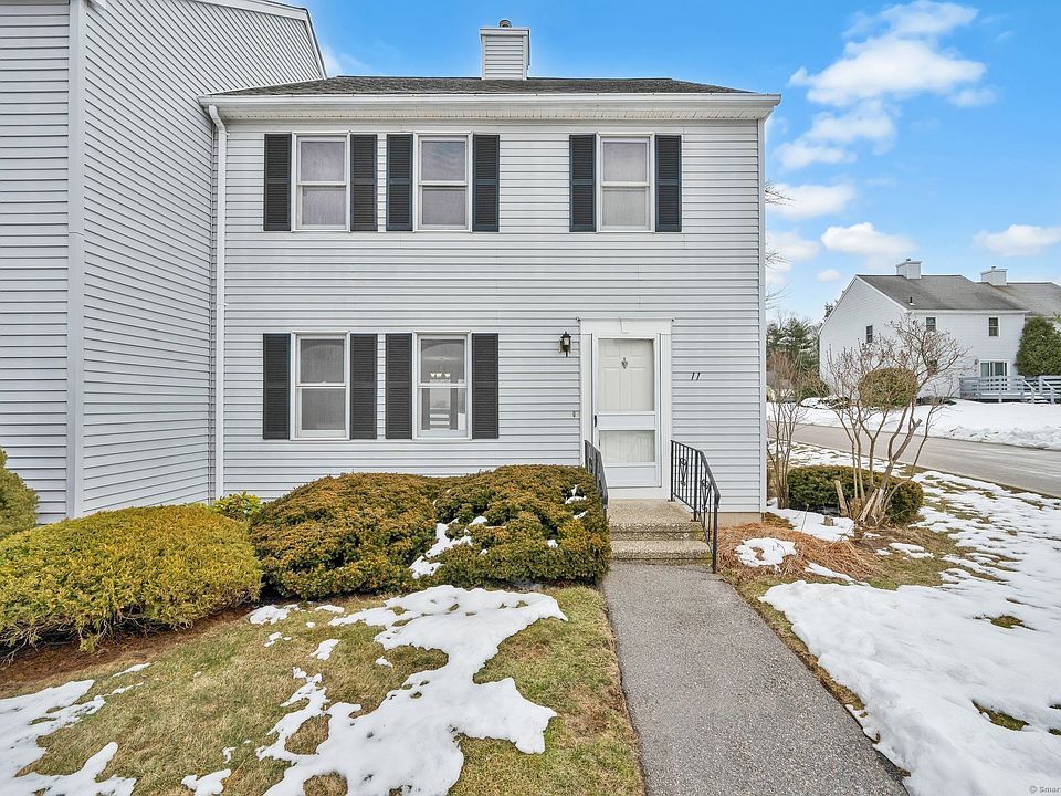 1st image of 11 Southgate Drive #11