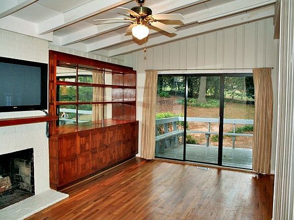 4th image of 3433 Alison Dr