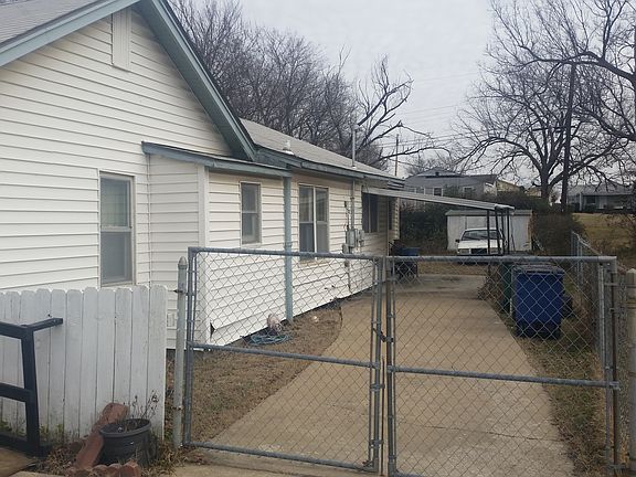 2nd image of 2711 N Peoria Ave
