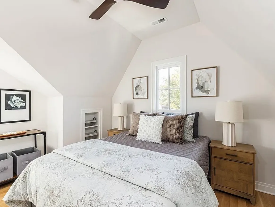 2 bed, 1200 sqft, $1,750 — Photo 3