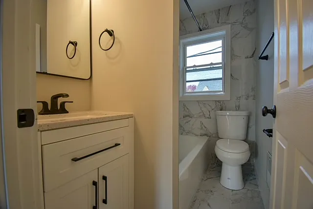 205 S Union St — Photo 11