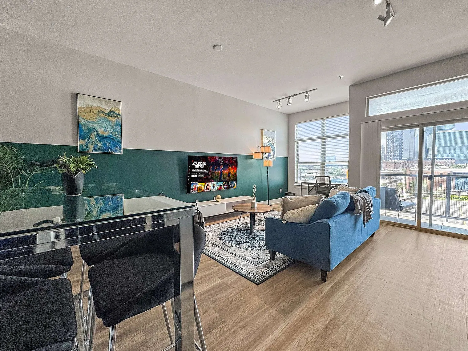 1 bed, 1.0 bath, $3,801 — Photo 2