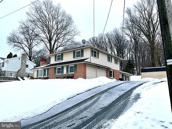 3rd image of 3206 Bowman Rd