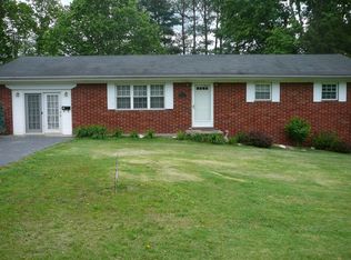 750 Krestview Dr, Grayson, KY 41143