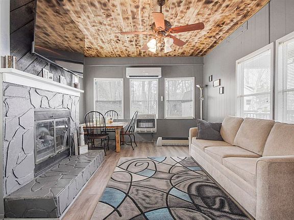 5th image of 1795 R Whittaker Rd