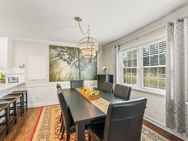 223 Ivy Cir — Photo 10