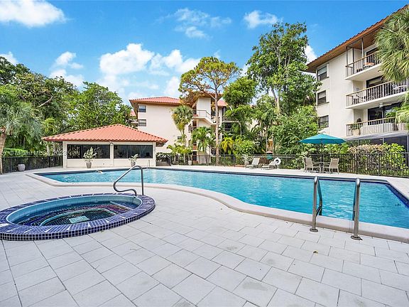 3rd image of 55 Ocean Lane Dr APT 3023