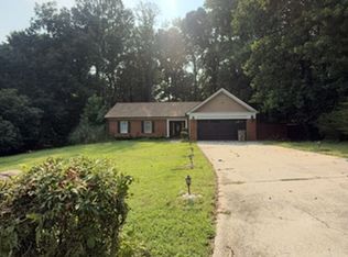 5829 Foxfield Trl, Rex, GA 30273