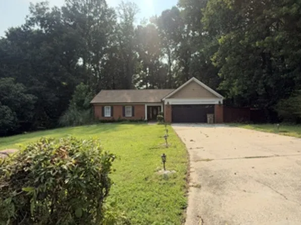 5829 Foxfield Trl, Rex, GA 30273