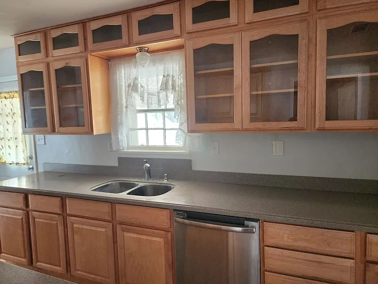 1700 S Avenue B — Photo 9