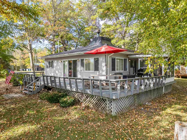 4580 Mohawk Trl, Gladwin, MI 48624