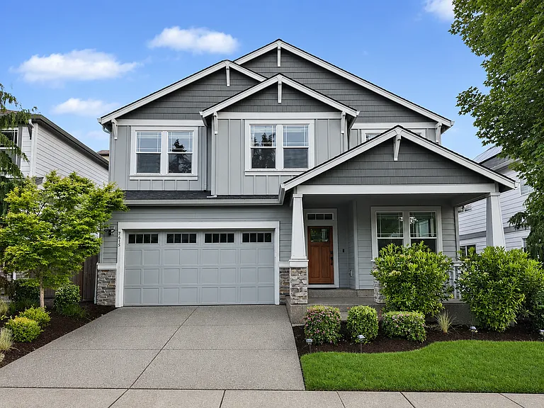 7615 Applegate Dr — Photo 1