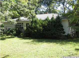 1507 Canterbury Rd, Lakewood, NJ 08701