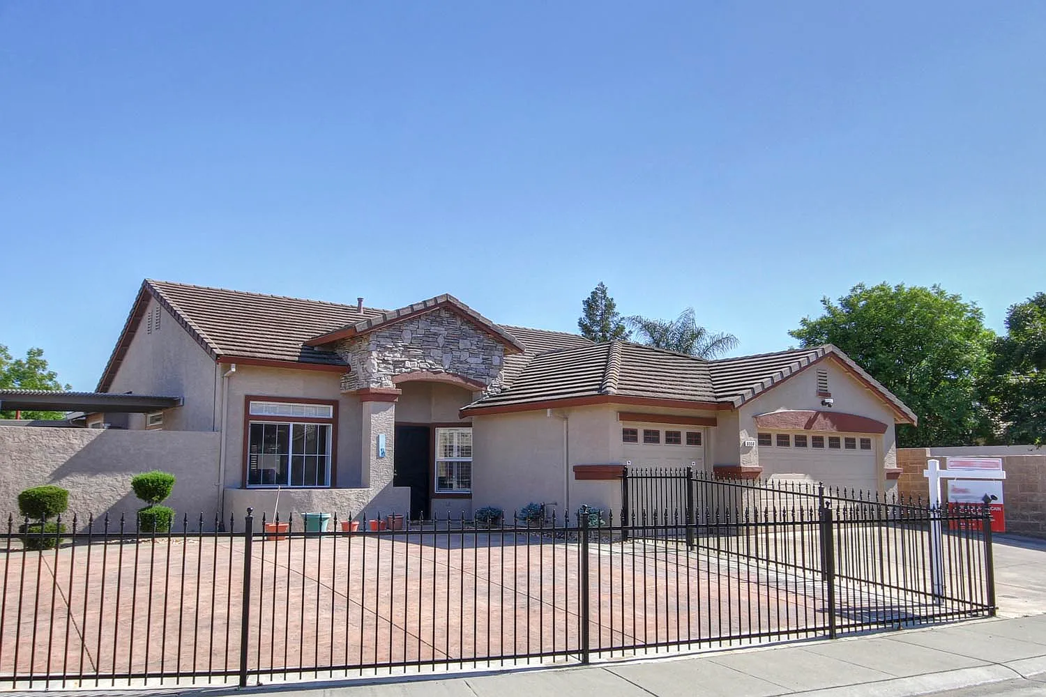 8550 Mission Bells Ct photo 1