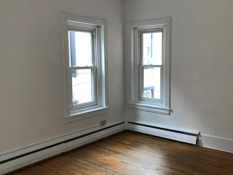 49 S Reading Ave — Photo 9