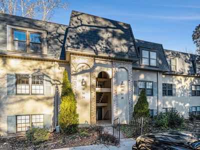 36 Chaumont Sq NW, Atlanta, GA, 30327