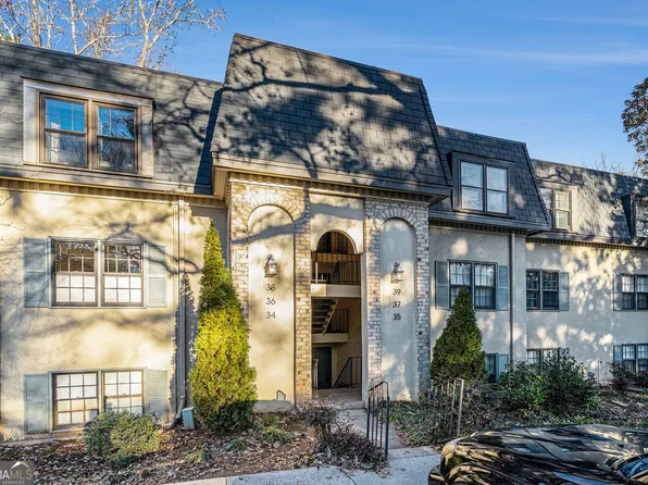 36 Chaumont Sq NW, Atlanta, GA 30327