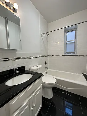 Rented by Oxford Property Group | media 11