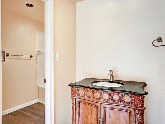 4th image of 2424 Vista Grande Dr NW #A