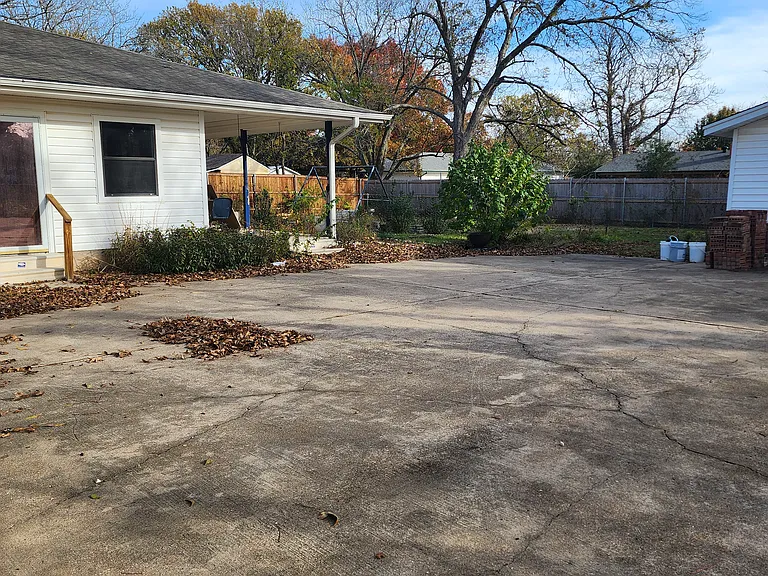 465 W Marshall Dr — Photo 15