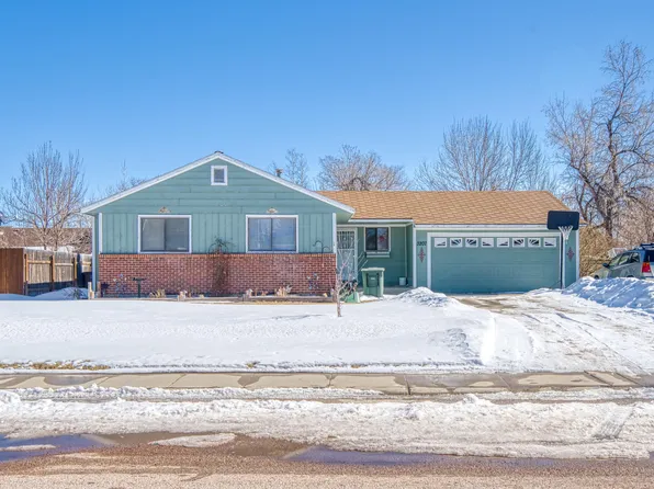 3207 Alberta Dr, Gillette, WY 82718