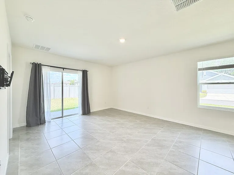 5699 Chorleywood Ln — Photo 14