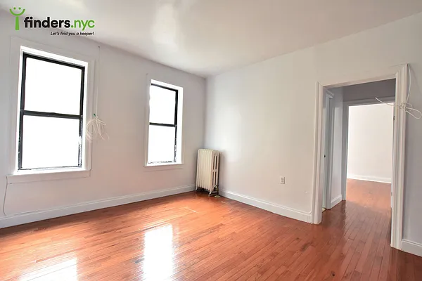 Rented by Clove Realty LLC | media 13