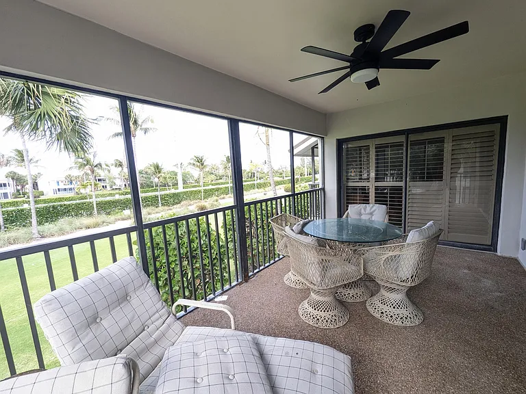404 Clubhouse Cir — Photo 13