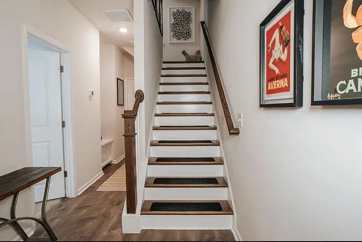 4 bed, 3.5 bath, 1992 sqft, $3,750 — Photo 3