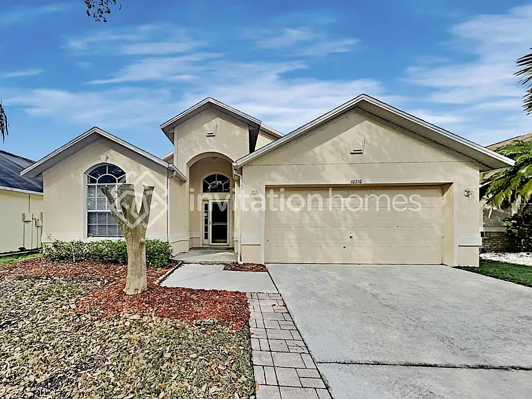 10210 Merrimac Manor Dr — Photo 1