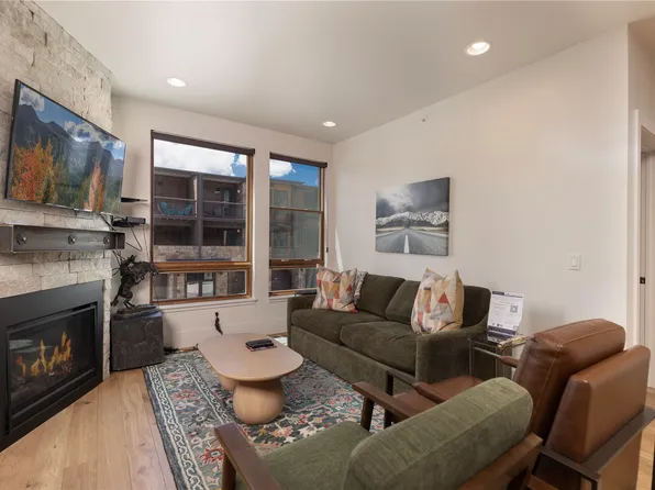 1080 Blue River Pkwy #203, Silverthorne, CO 80498