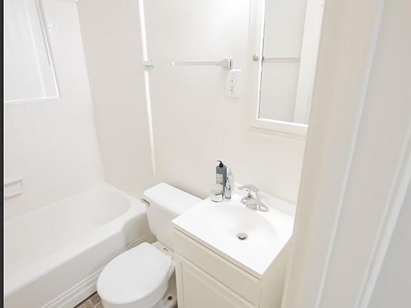 5th image of 848 E South Temple APT 3