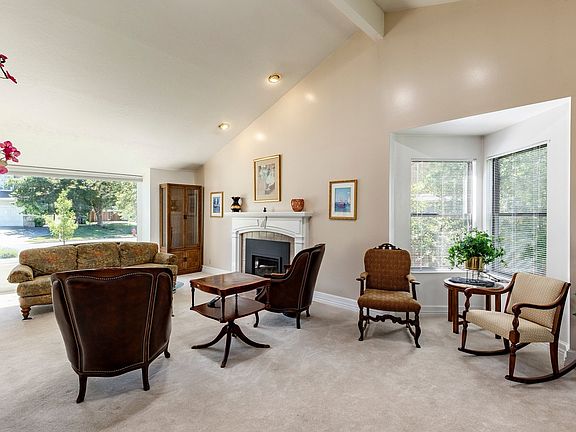 4th image of 8158 Andorra Ln