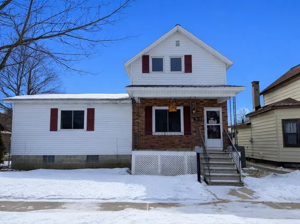 911 Carney Blvd, Marinette, WI 54143