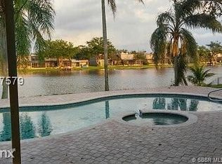 1421 NW 114th Ave, Pembroke Pines, FL 33028