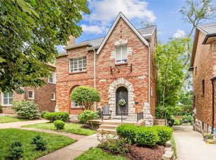 7743 Stanford Ave, University City, MO