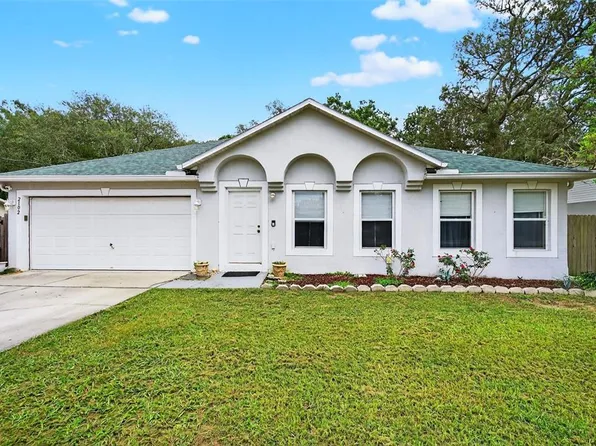 2102 Deltona Blvd, Spring Hill, FL 34606