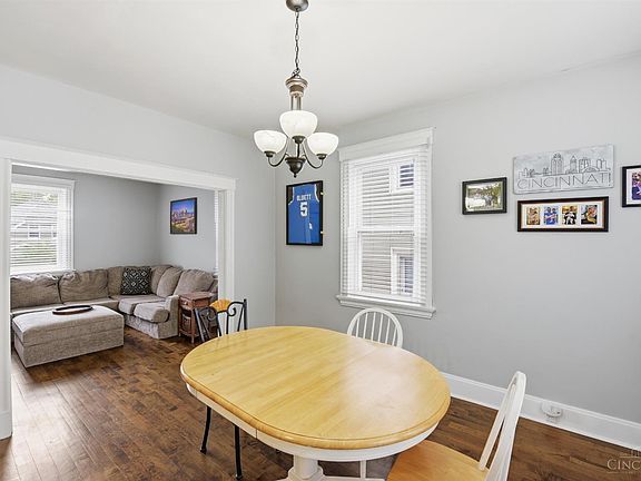 5th image of 2347 Glenside Ave