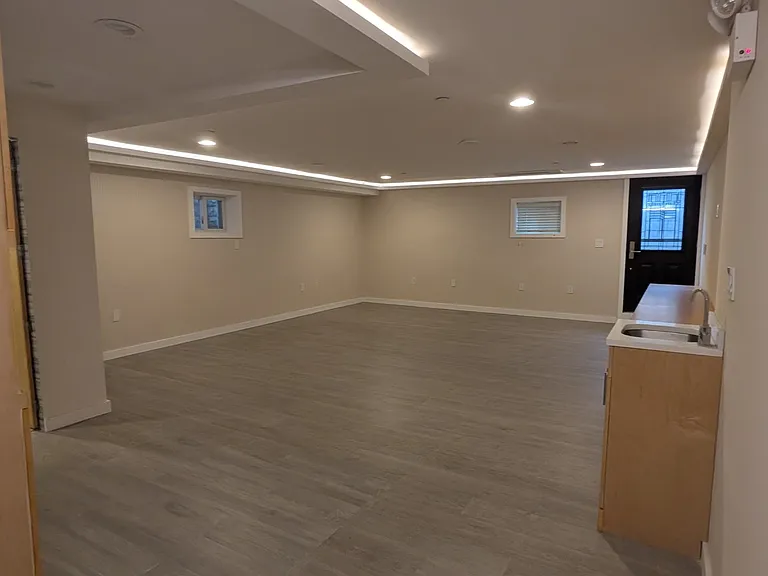 143 Bay 31st St #1 — Photo 5