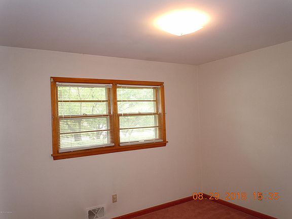 4th image of 2808 Delor Ave