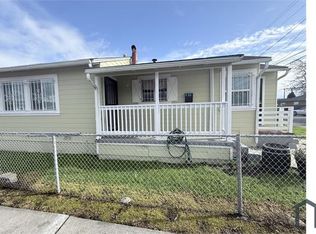 1300 90th Ave, Oakland, CA 94603