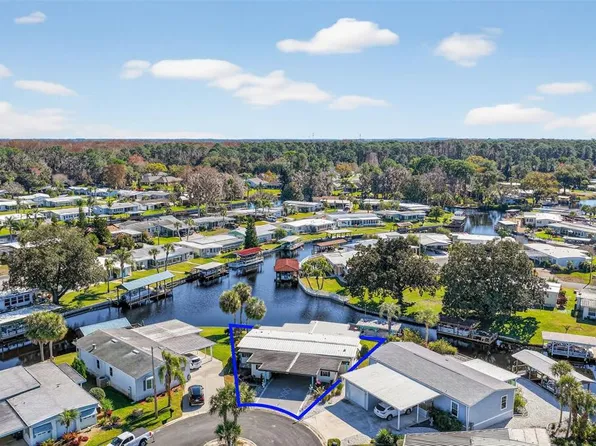 1050 Shawn Ct, Tavares, FL 32778