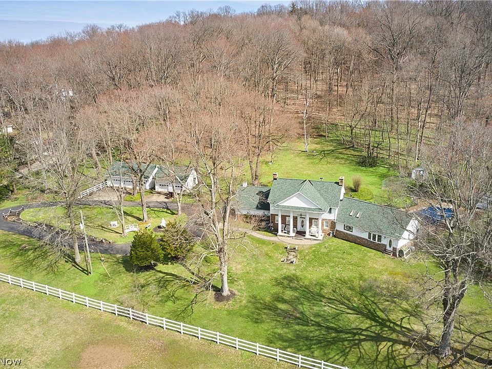 1st image of 535 Crystal Lake Rd