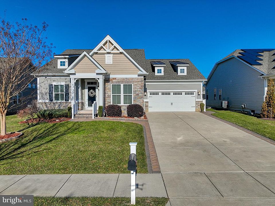 1st image of 21623 Graves Dr