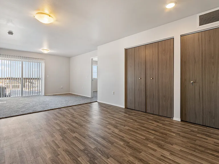 Sawyer Pointe — Photo 9